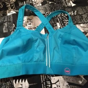 She Fit fully adjustable sports bra in size 6 Luxe